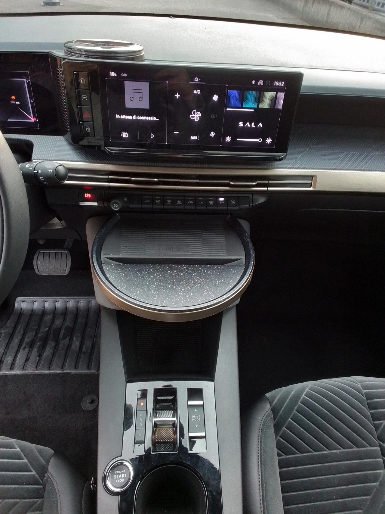 Lancia Ypsilon Hybrid e-DCT LX