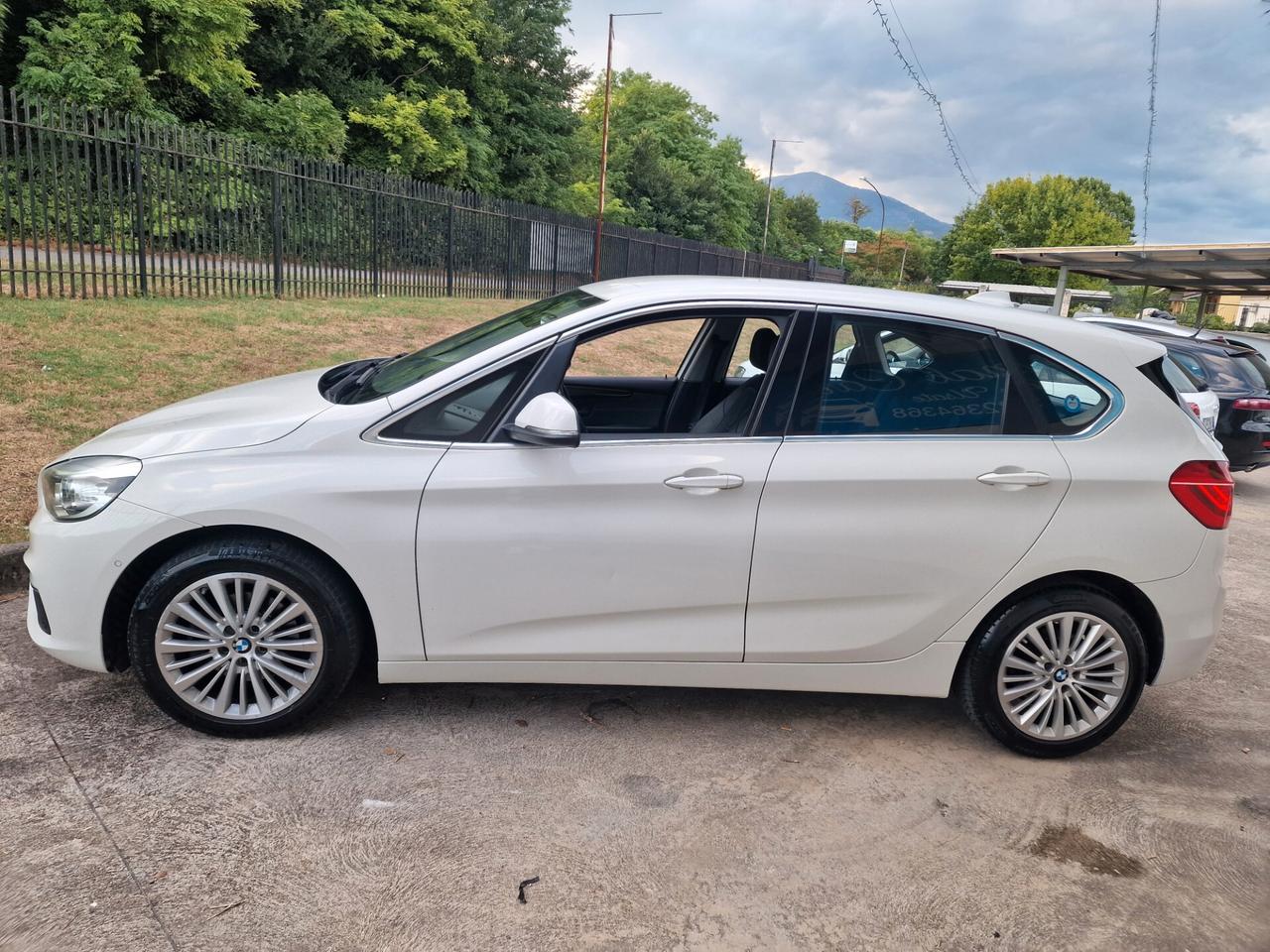 Bmw 218d Active Tourer LUXURY - 2015 *cambio automatico*