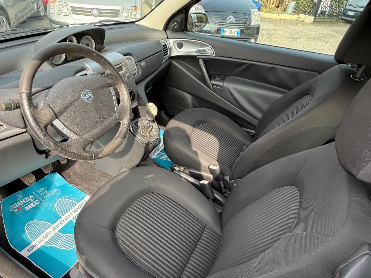 Lancia Ypsilon 1.2 Argento