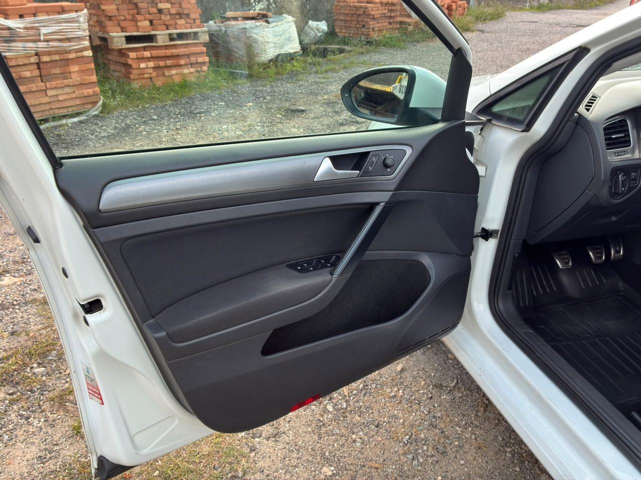 Volkswagen Golf VII 1.6 tdi 90cv , anno 2015