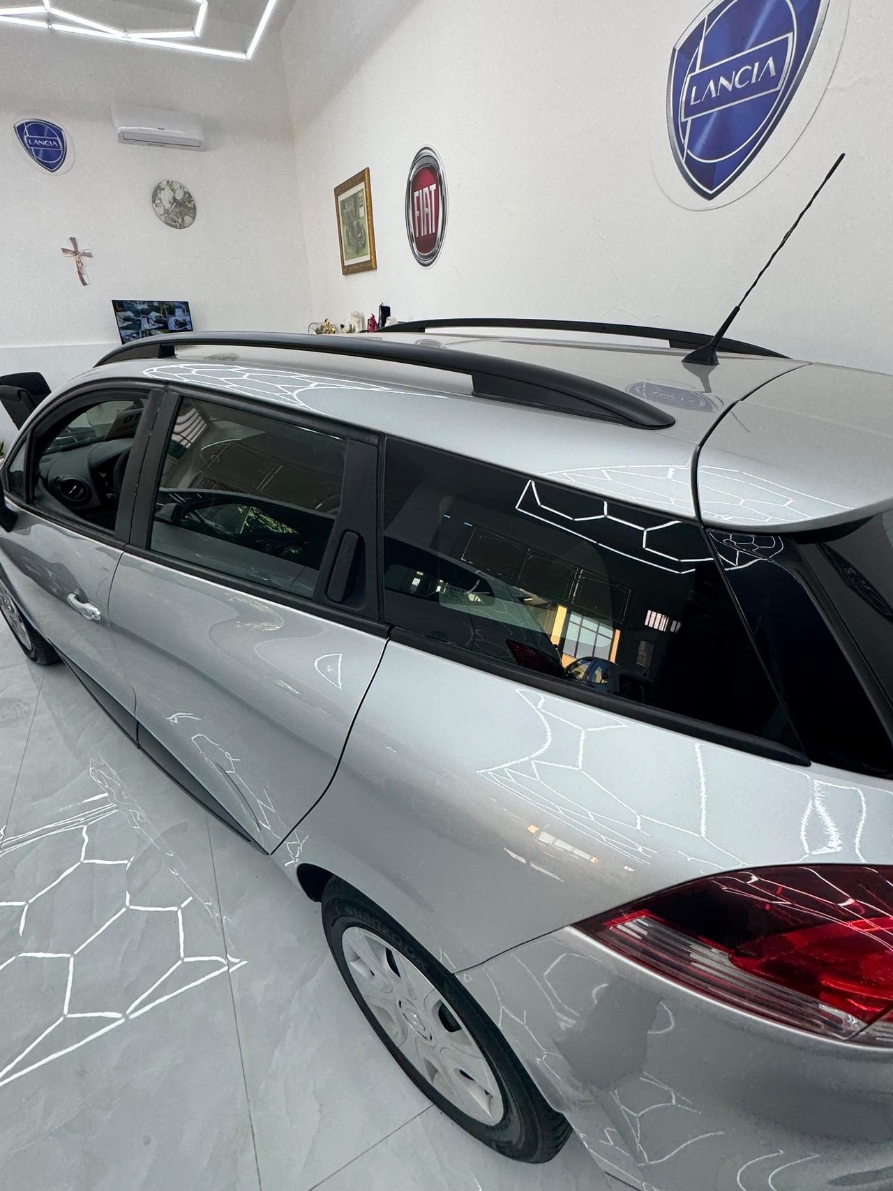 Renault Clio Sporter 1.2 75CV Intens