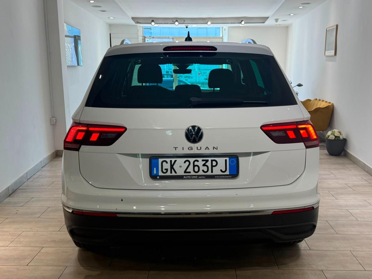 Volkswagen Tiguan 2.0 TDI 150CV SCR DSG R-Line AUTOMATICA
