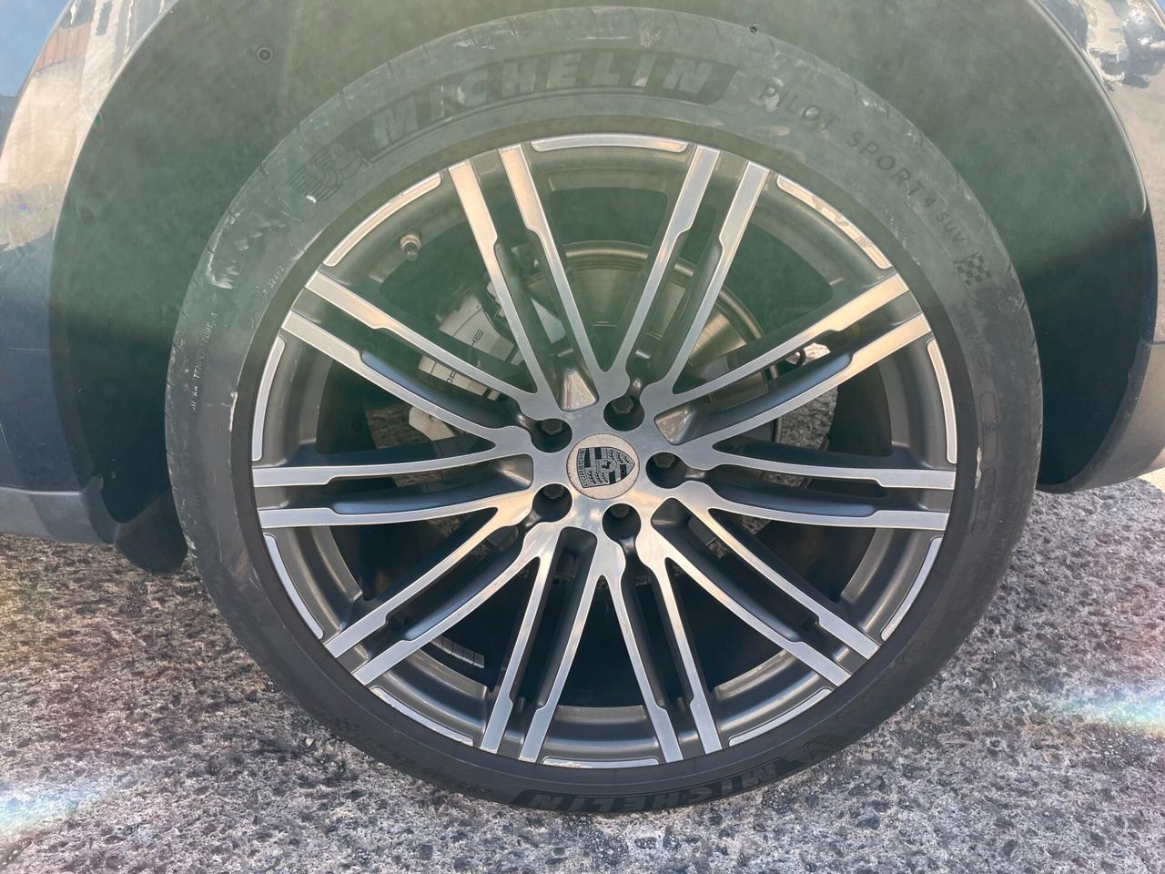 Porsche Macan 3.0 S Diesel 21 crono sport plus