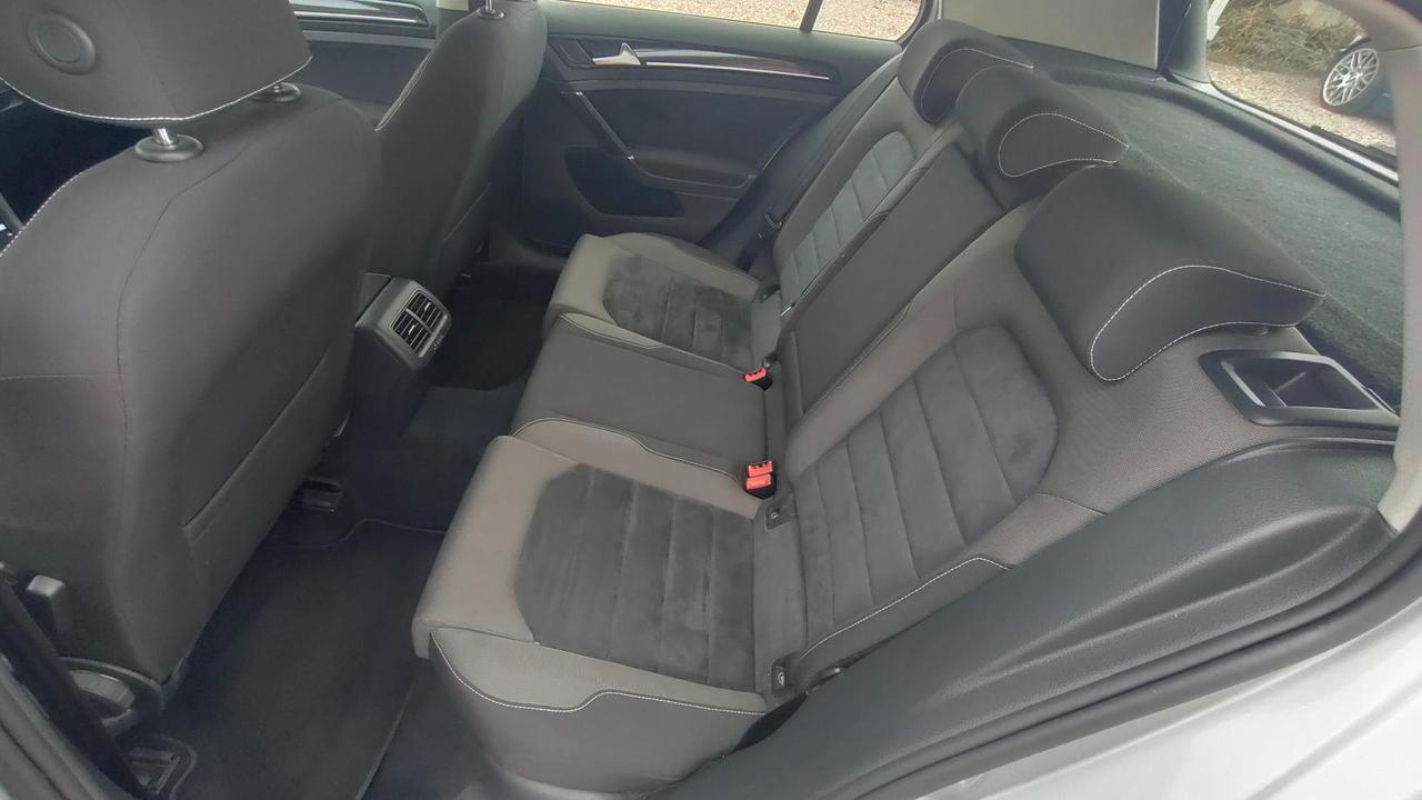 Volkswagen Golf 5 Porte Golf 5p 1.6 tdi Highline Executive (business) 110cv dsg