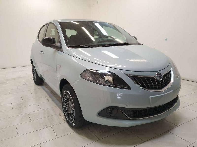 Lancia Ypsilon 1.0 firefly hybrid Gold s&s 70cv 5p.ti