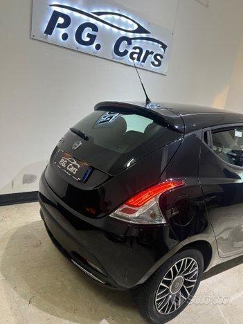 Lancia Ypsilon MOMO DESIGN