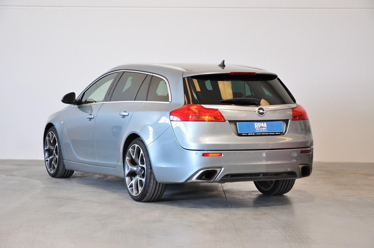 Opel Insignia 2.8 Turbo 4x4 325CV Sports Tourer OPC