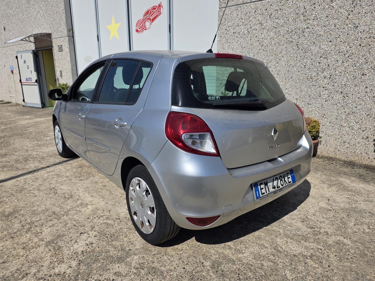 Renault Nuova Clio 1.2 16V 5 p. Euro 5 Neopatentati