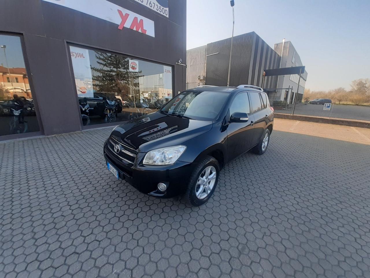 Toyota RAV 4 RAV4 2.2 D-4D 150 CV DPF Luxury
