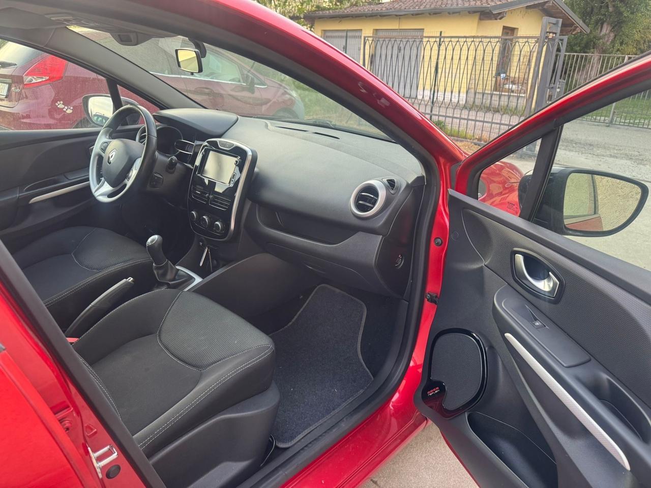 Renault Clio TCe 12V 90CV Start&Stop 5 porte Energy Duel2