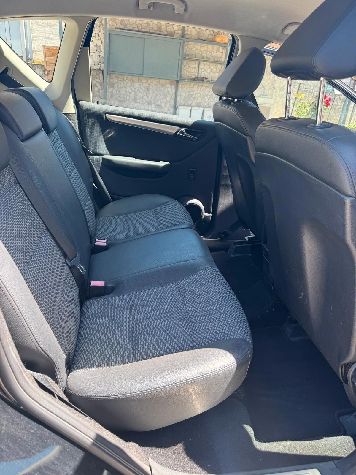 Mercedes-benz A 150 A 150 BlueEFFICIENCY Coupé Avantgarde