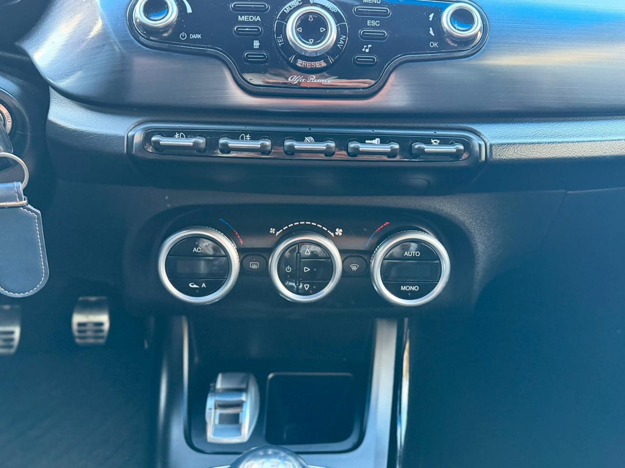 Alfa Romeo Giulietta 2.0 JTDM 2011