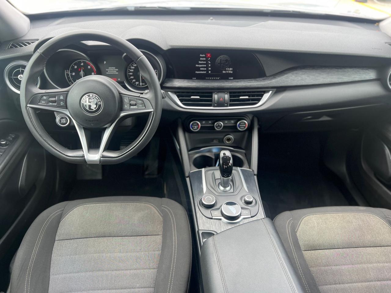 Alfa Romeo Stelvio 2.2 Turbodiesel 160 CV AT8 RWD Sport-Tech