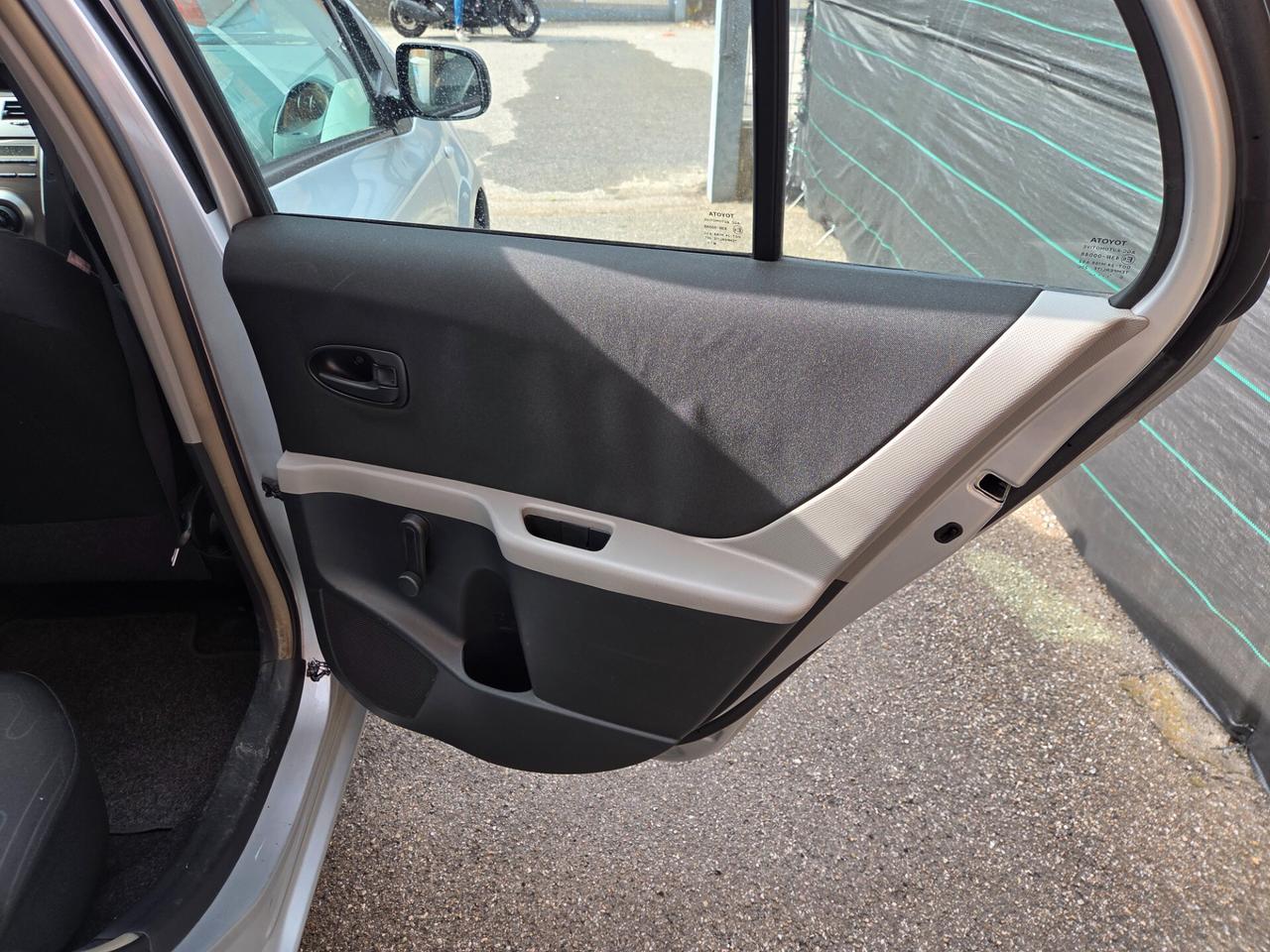 Toyota Yaris 1.0 5 porte Sol unico proprietario
