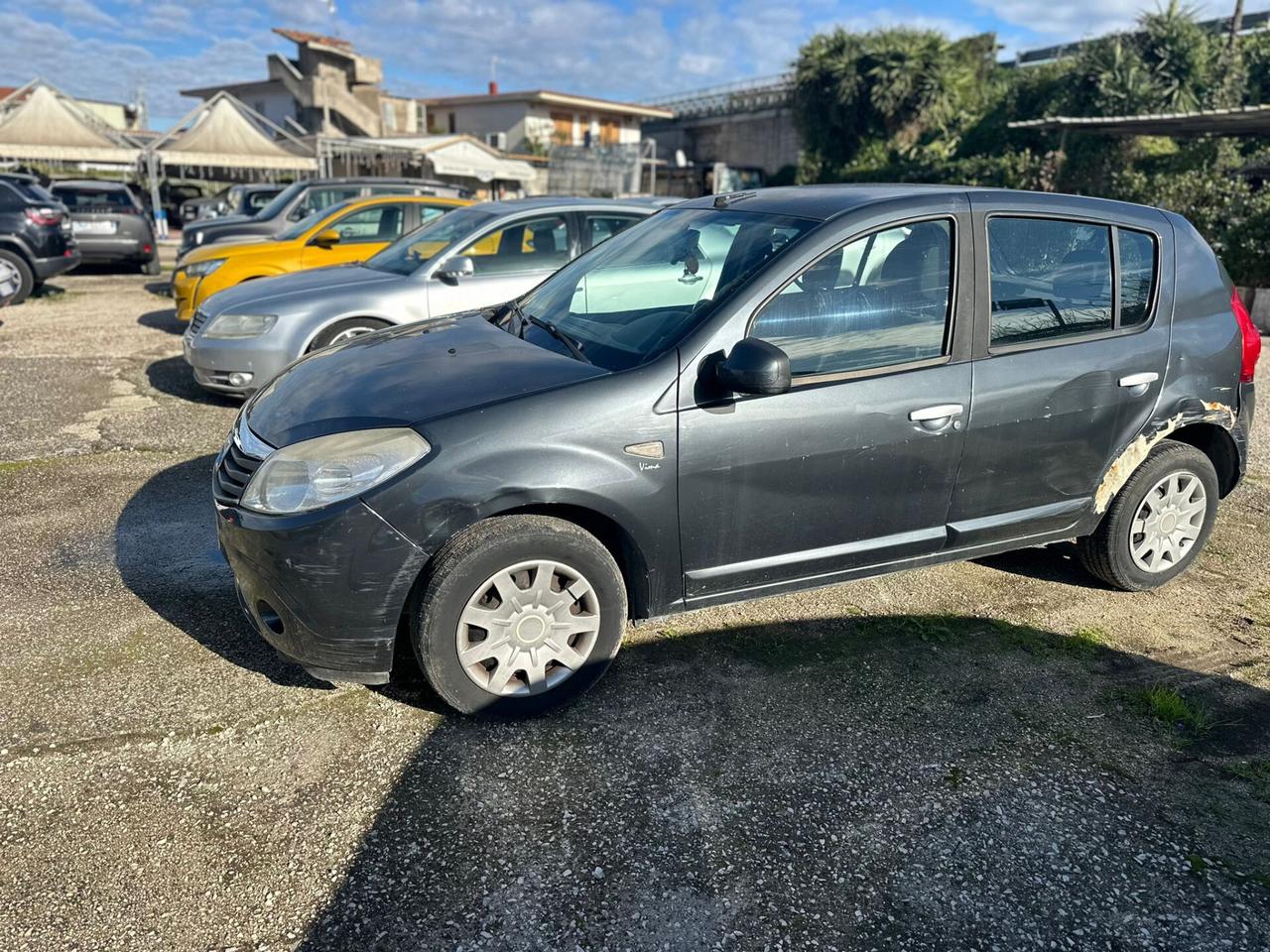 Dacia Sandero 1.4 8V Lauréate