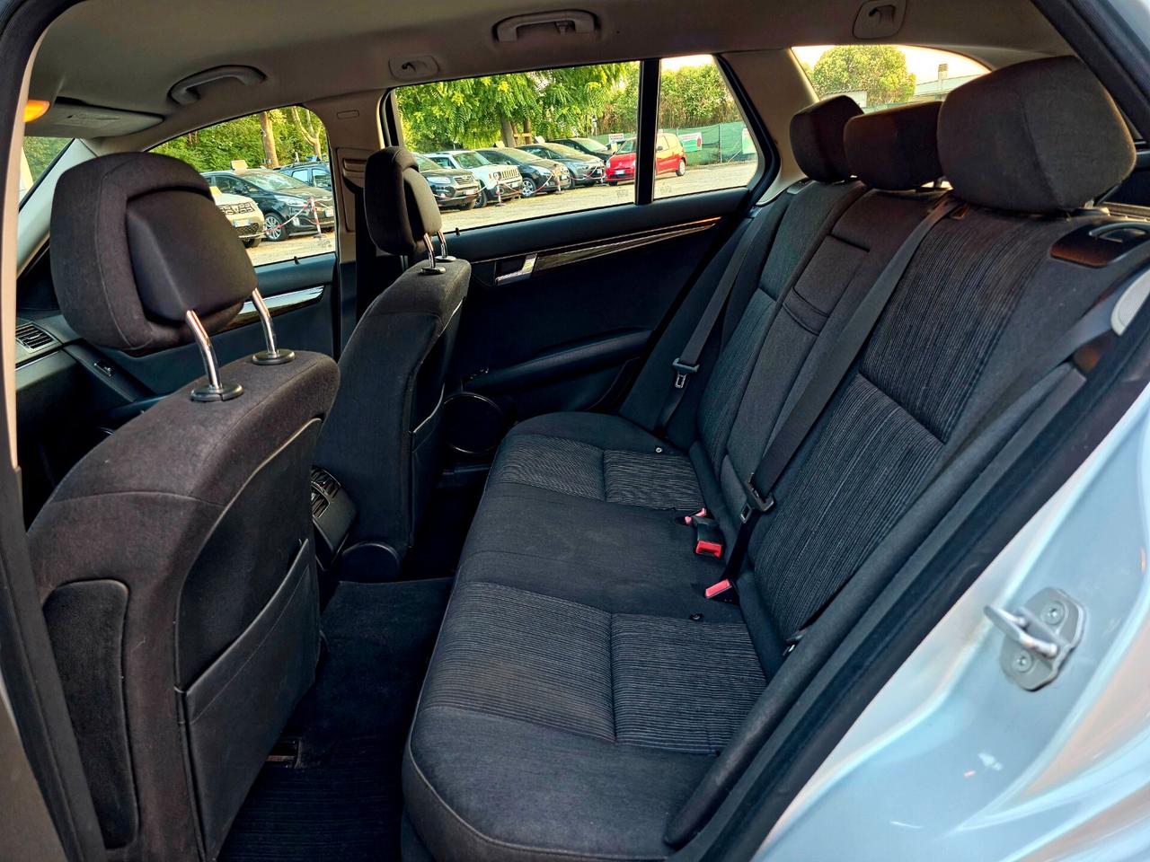 Mercedes-benz C 220 C 220 CDI Avantgarde AMG