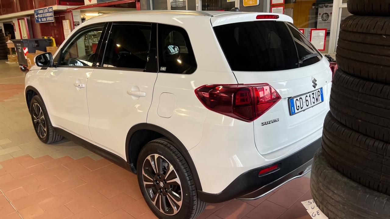 Suzuki Vitara 1.4 Hybrid Top