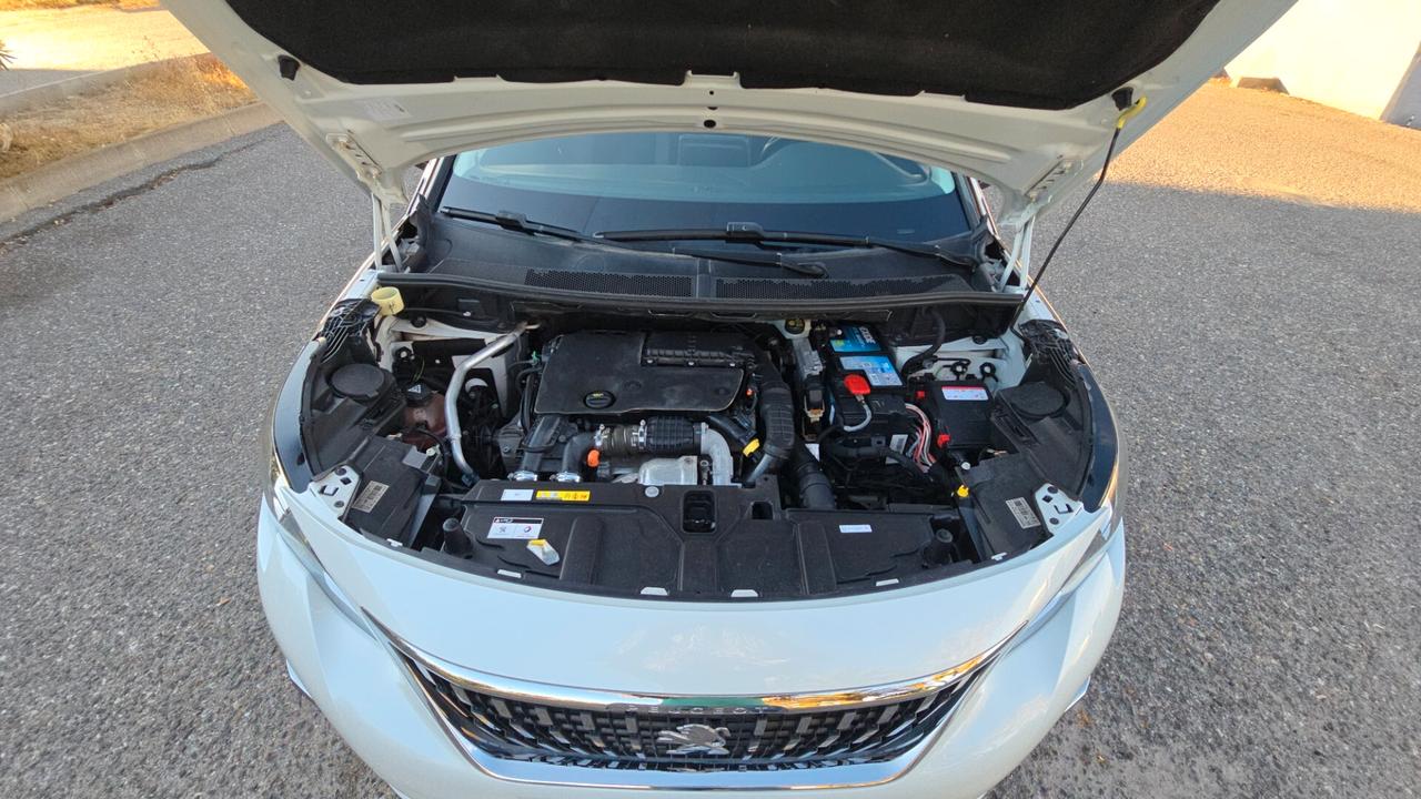 Peugeot 3008 BlueHDi 120 S&S Business