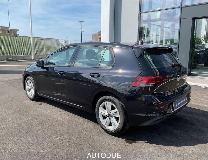 Volkswagen Golf 8 1.0 ETSI EVO LIFE DSG 110 CV