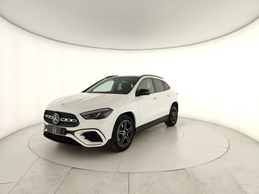 Mercedes-Benz GLA 200 d 4MATIC