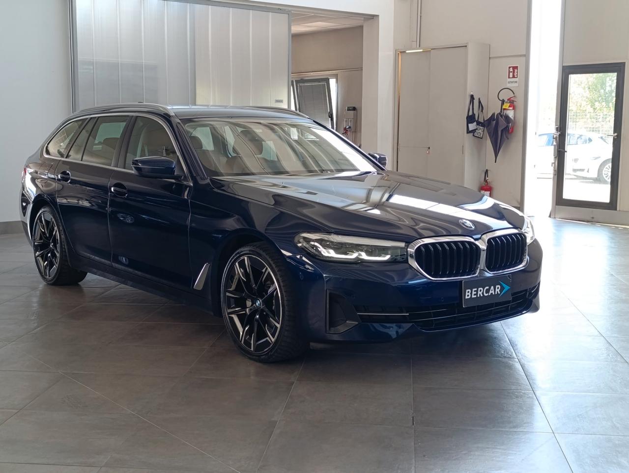 BMW 520 d Touring mhev 48V xdrive Business auto