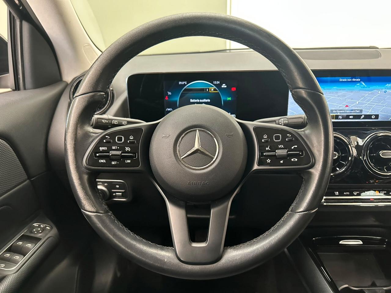 MERCEDES BENZ GLA 200 2022 Sport Plus auto