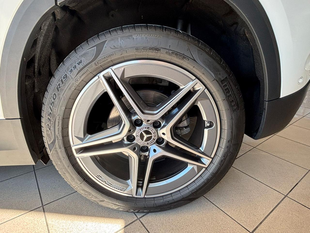 Mercedes-benz GLA 200d Automatic AMG Line