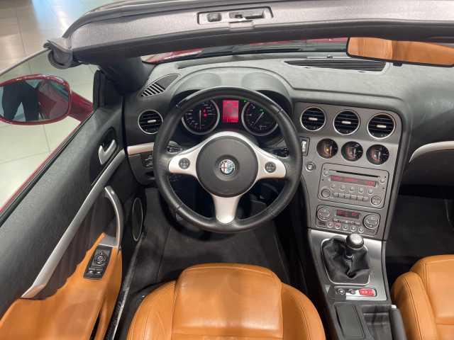 Alfa Romeo Spider 2.4 JTDm 210CV