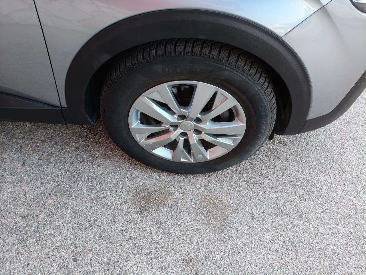 Peugeot 3008 BlueHDi 130 S&S EAT8 Business