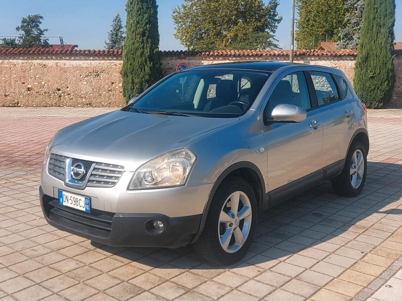 Nissan Qashqai 2.0 dCi DPF Tekna