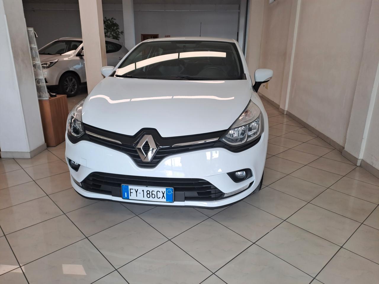 Renault Clio TCe 12V 90 CV GPL 5 porte Moschino Zen