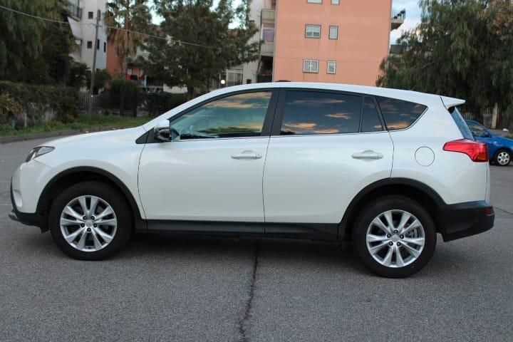 Toyota RAV 4 RAV4 2.2 D-4D 4WD Active