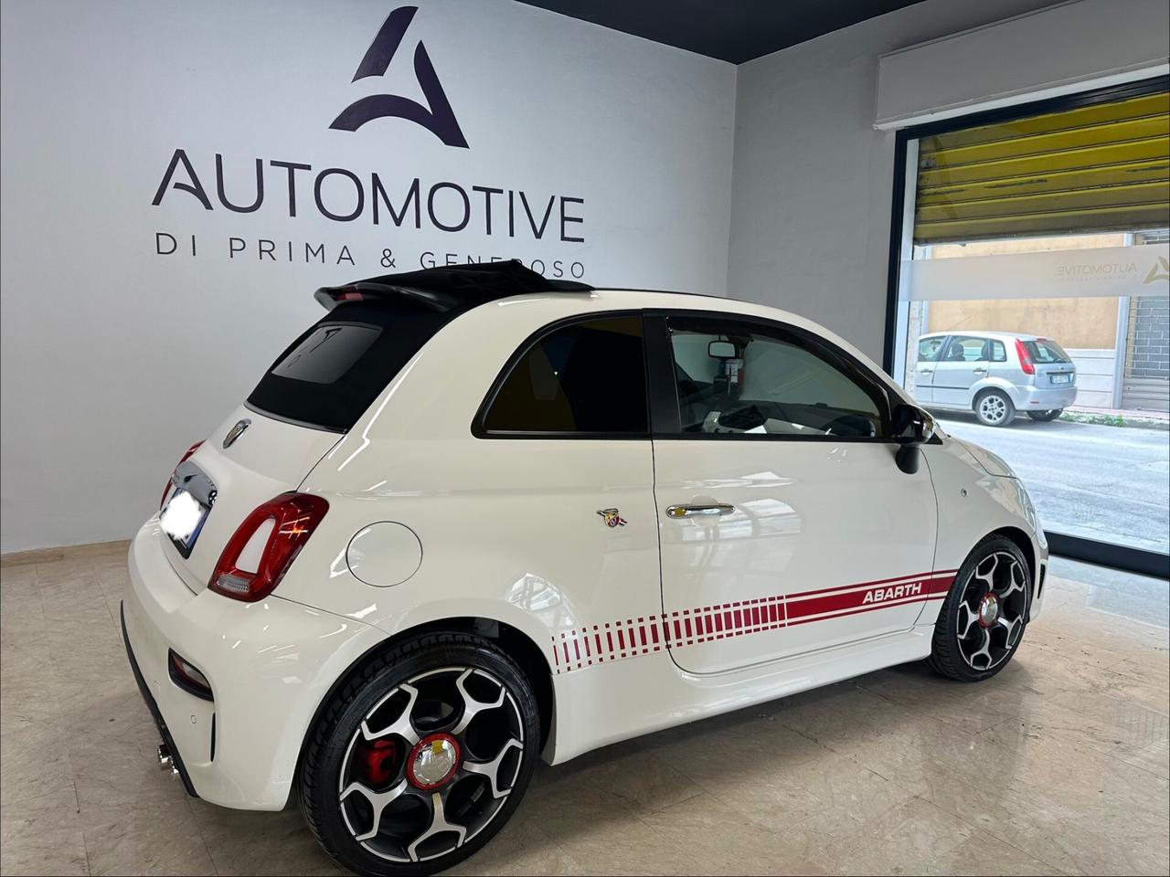 Abarth 500 C 1.4 Turbo T-Jet Custom