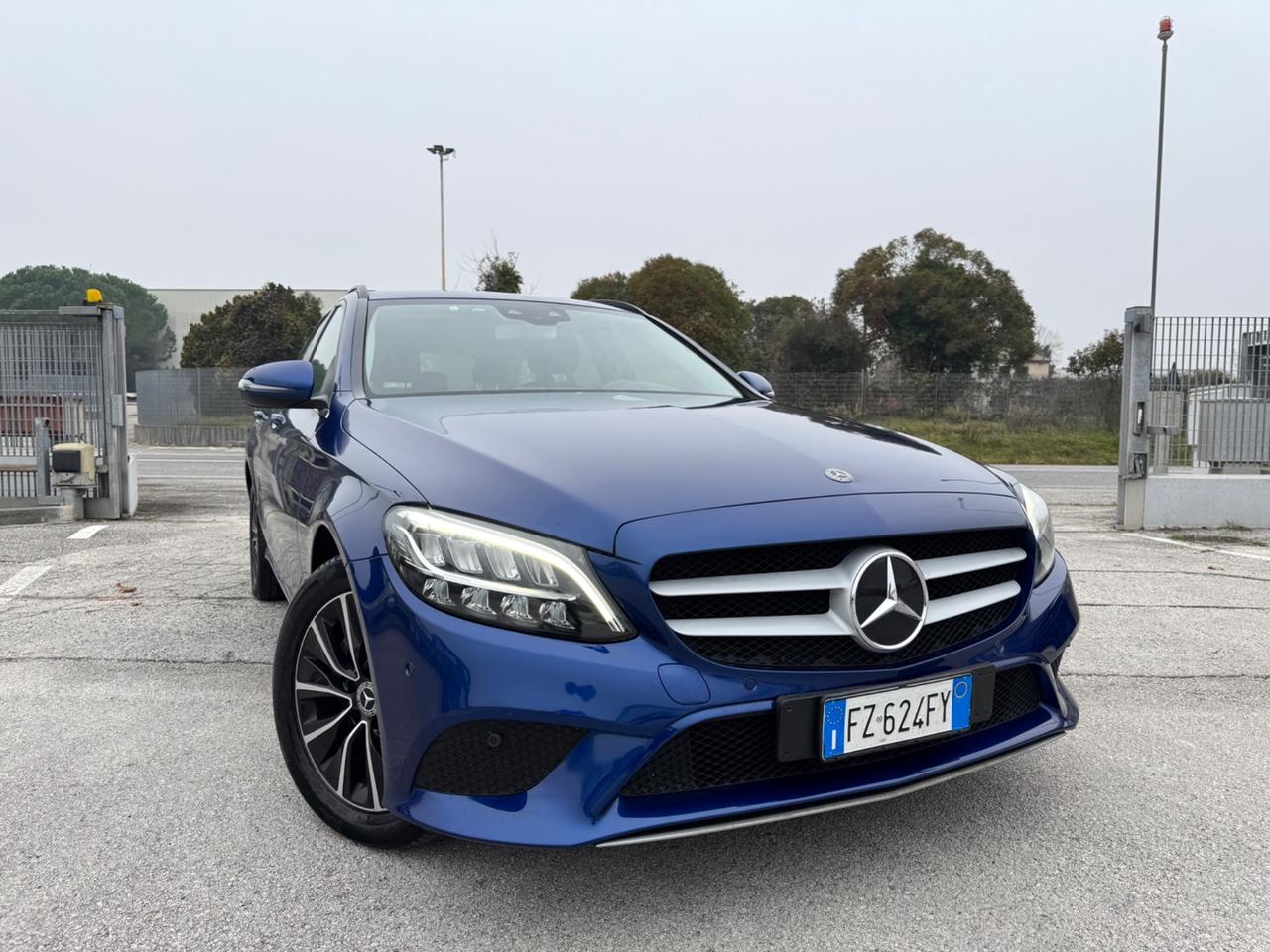 MERCEDES C200d S.W. Sport 160CV - Navi Led 17