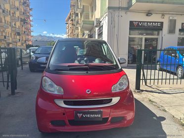 SMART fortwo 1000 52 kW coupé limited one