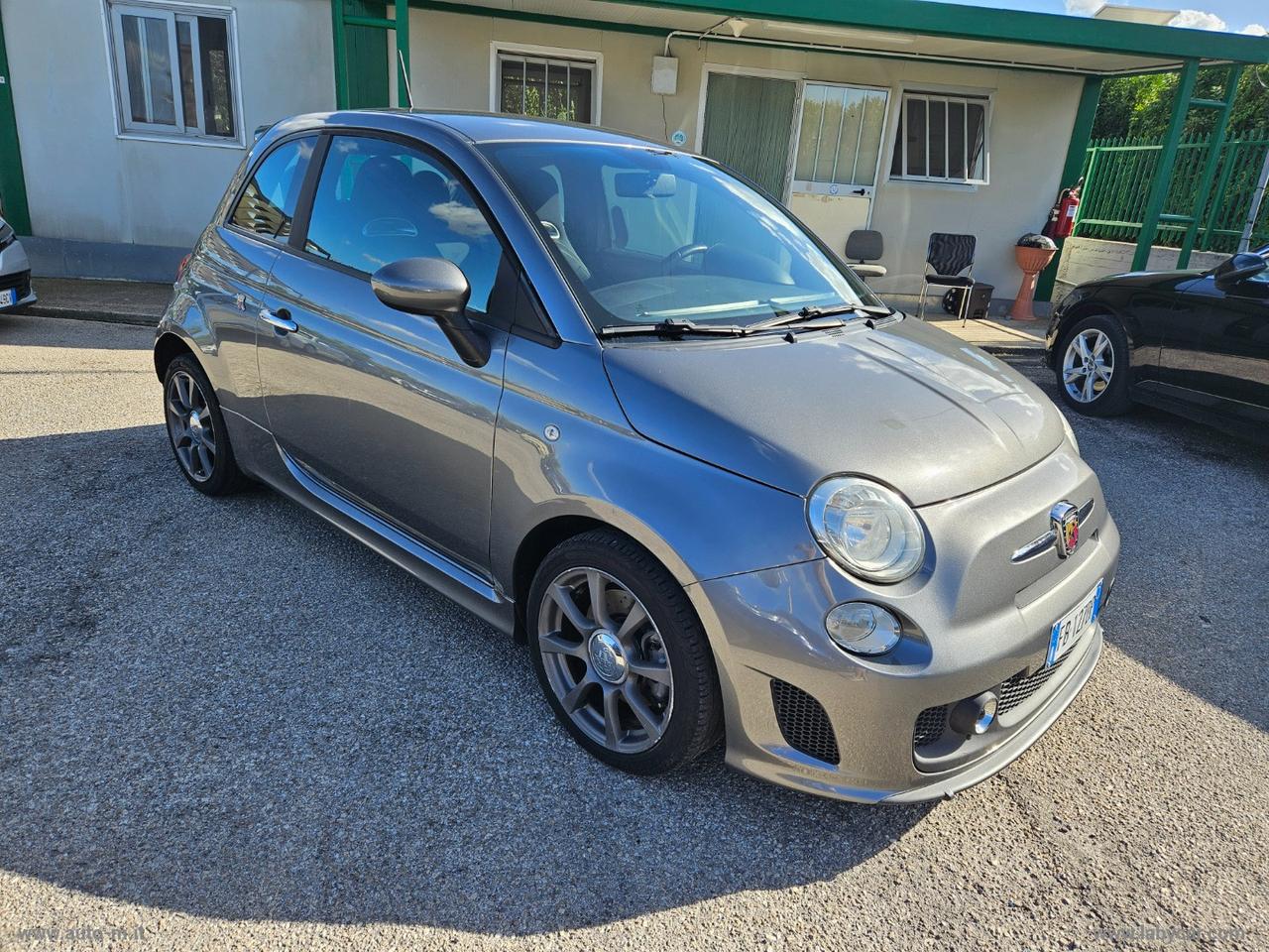 ABARTH 500 1.4 Turbo T-Jet Custom