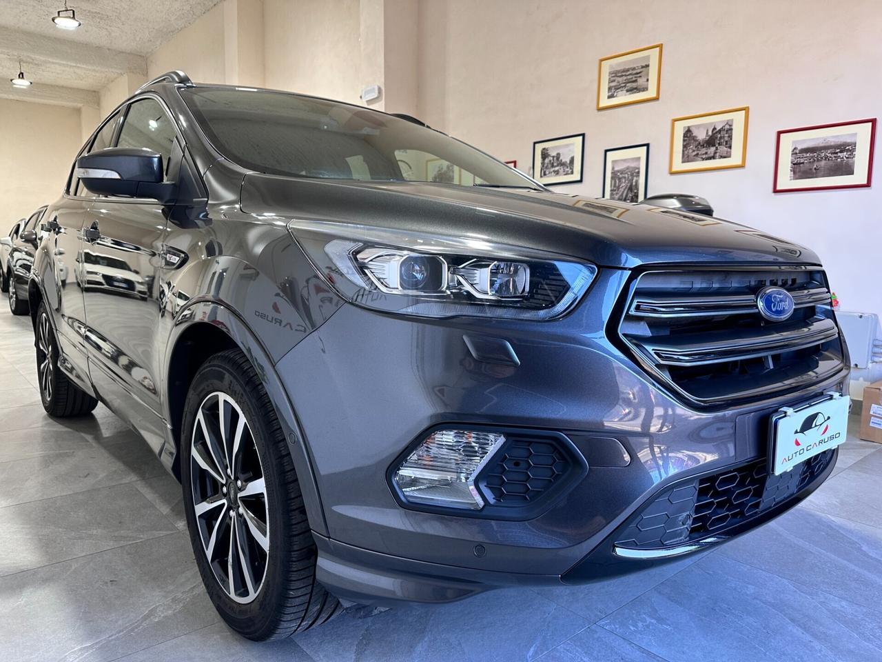 Ford Kuga 1.5 TDCI 120 CV ST-Line - CAMERA - NAVI