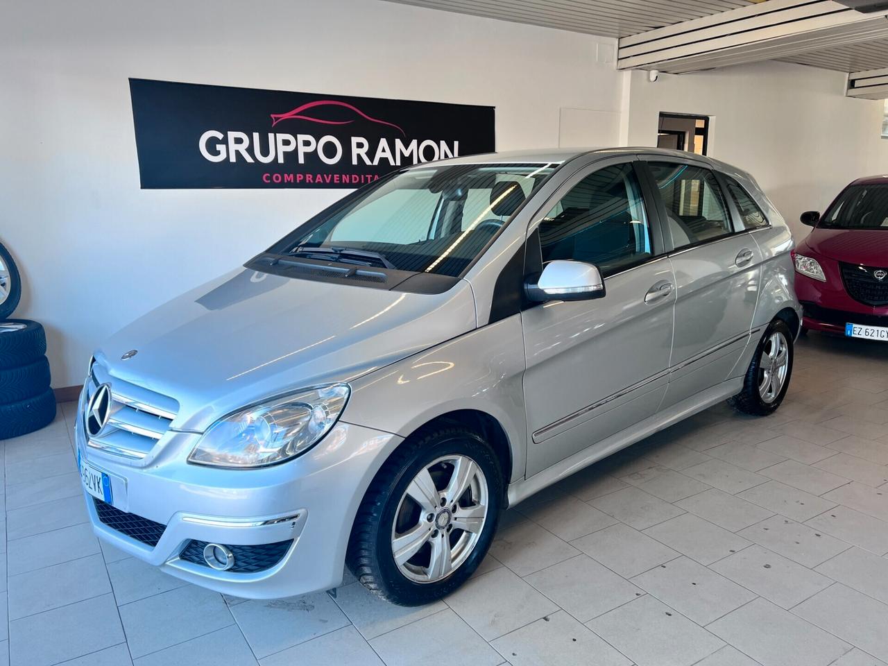 Mercedes-benz B 180 2.0 cdi Premium