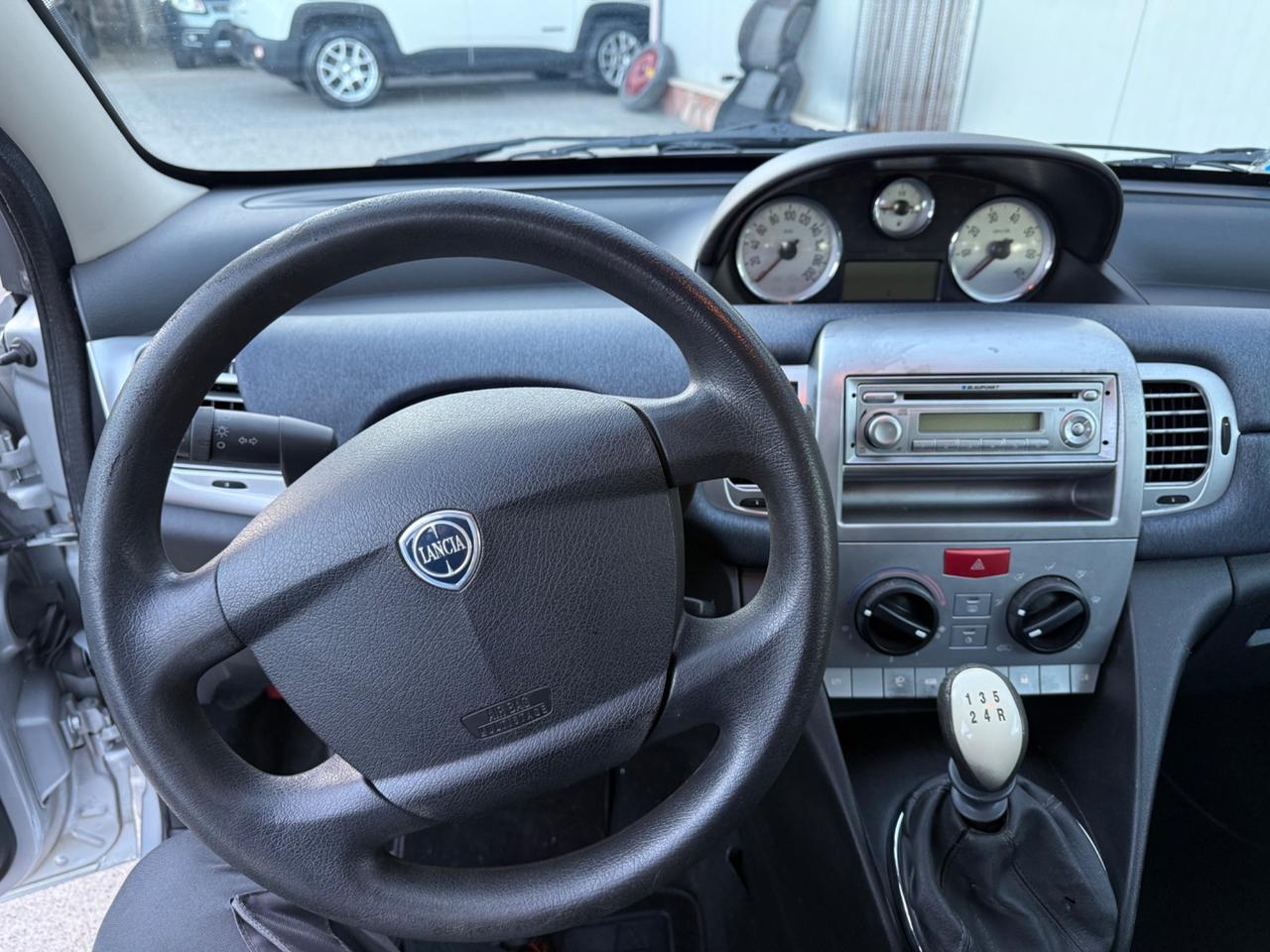 Lancia Ypsilon 1.2 Argento KM CERTIF
