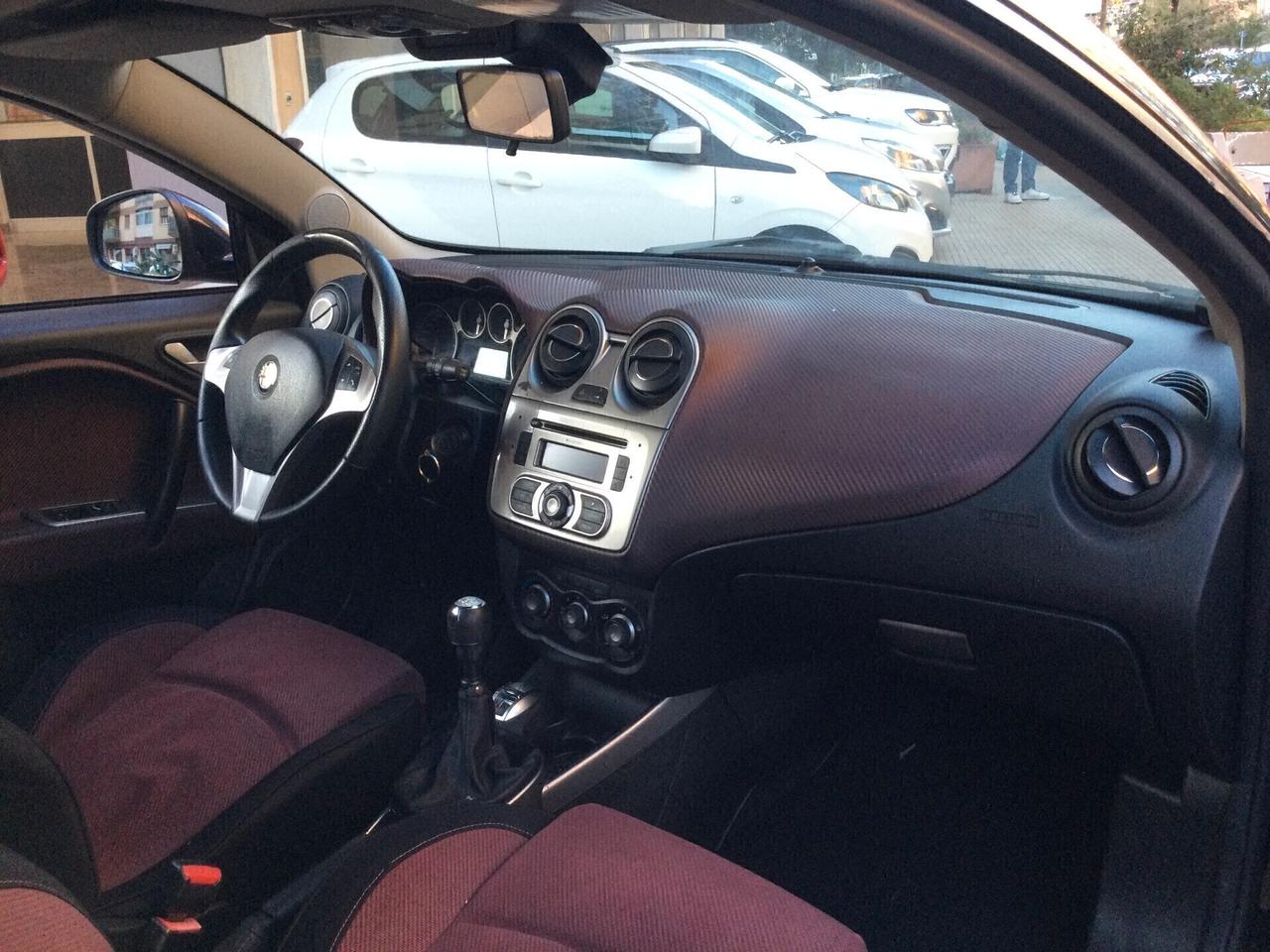 Alfa Romeo MiTo 1.6 JTDm 16V Distinctive Sport Pack