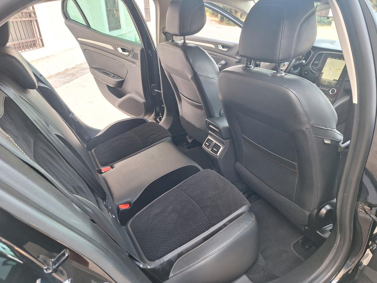 Renault Mégane 1.5 dCi 110 CV BERLINA "NAVI"
