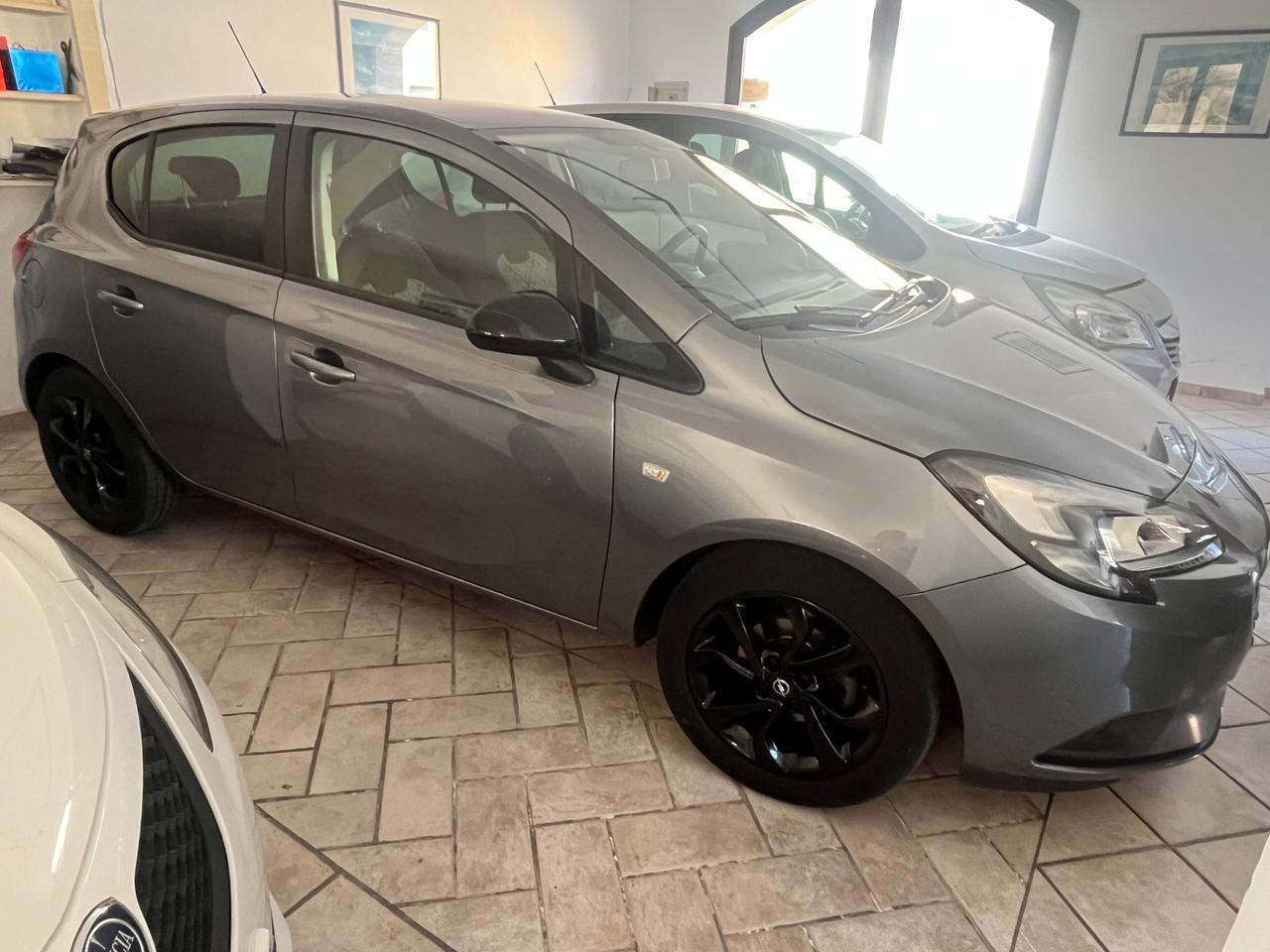 Opel Corsa 1.4 90CV GPL Tech 5 porte b-Color