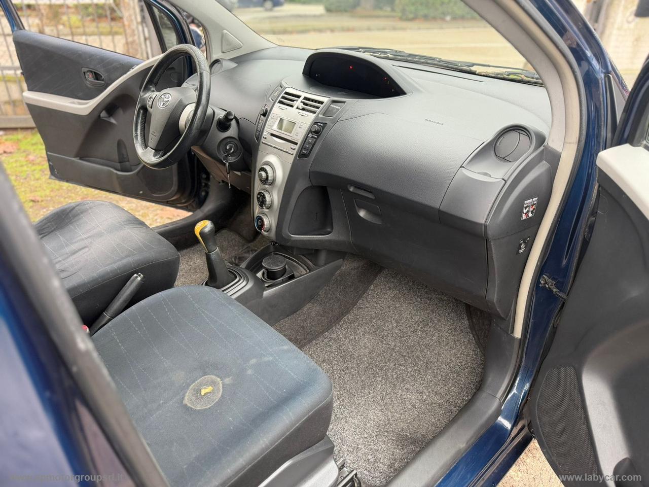 TOYOTA Yaris 1.4 D-4D 5p. Sol