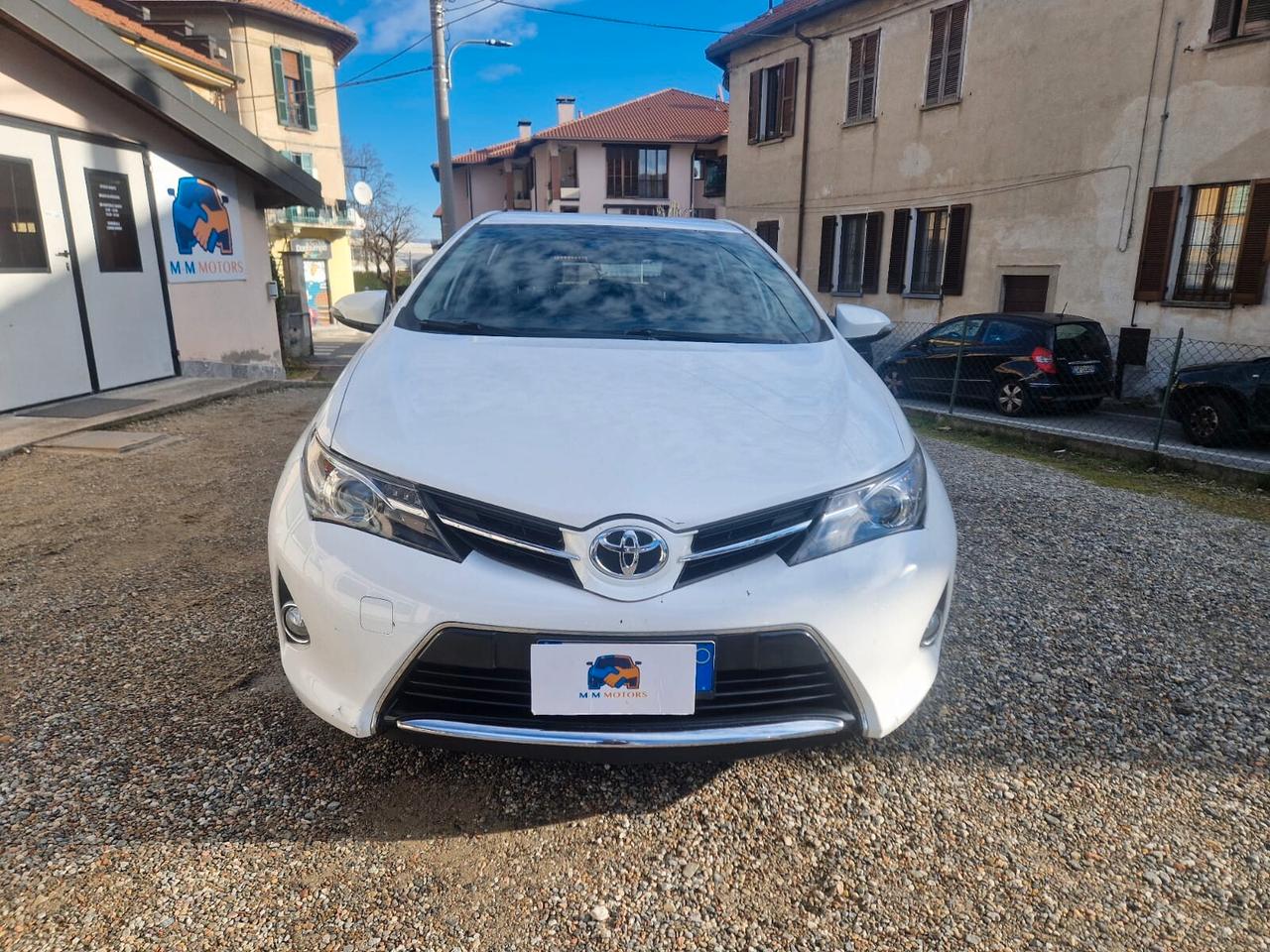 Toyota Auris 1.4 D-4D Lounge