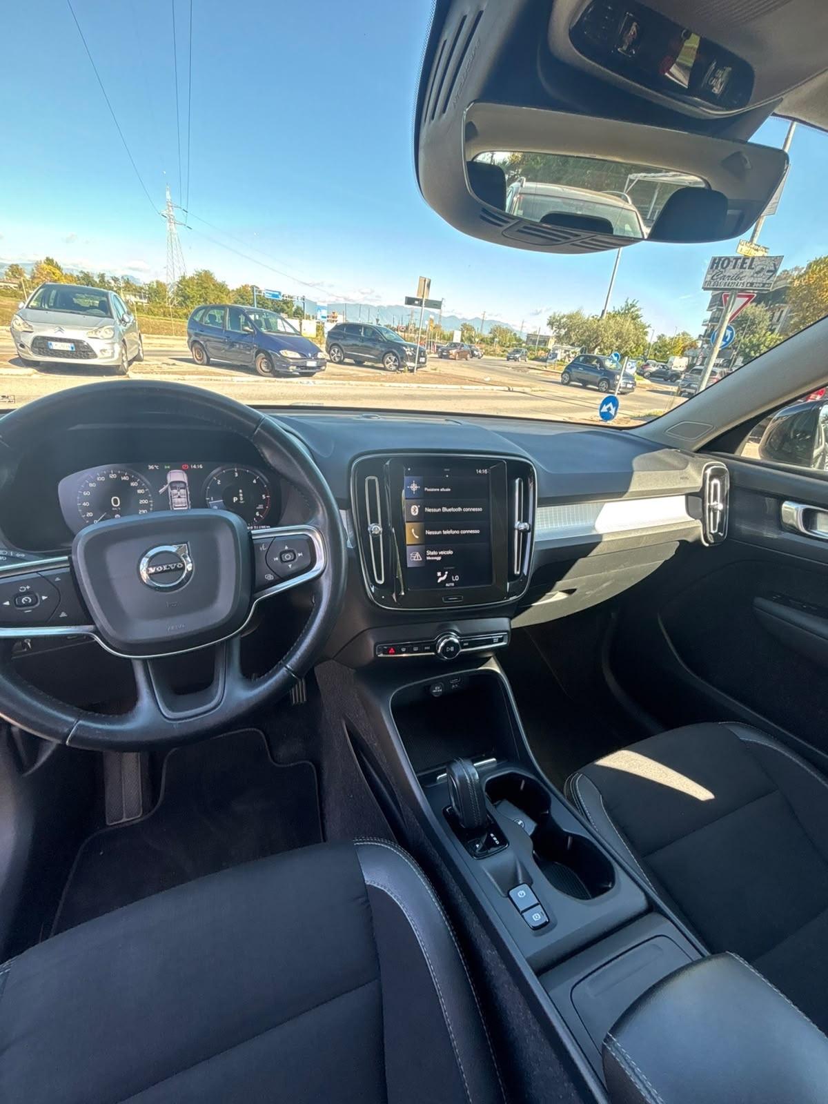 Volvo XC40 D4 AWD Geartronic Business Plus
