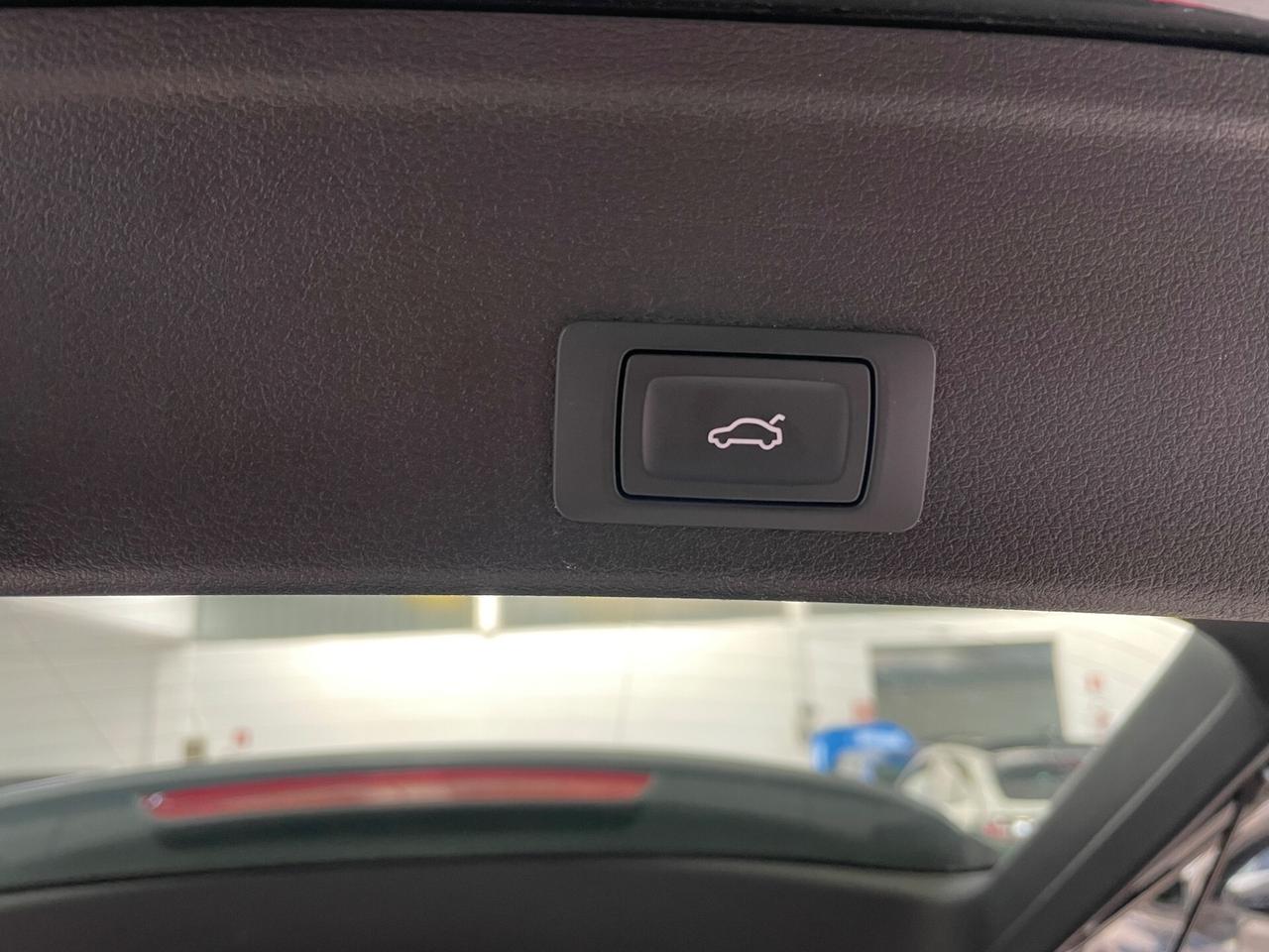 Audi A4 Avant 40 TDI quattro S tronic Business Advanced Led