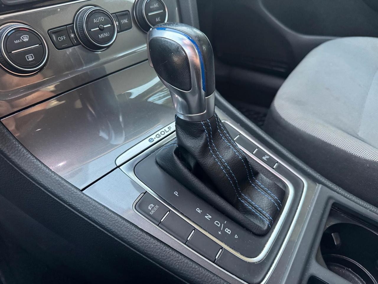 Volkswagen Golf e-Golf 115 CV