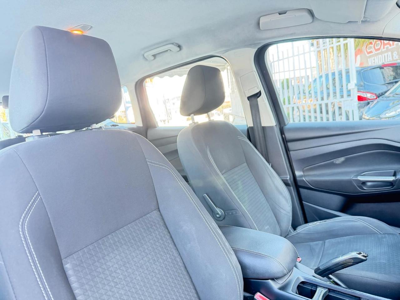 Ford C-Max 1.6 120CV GPL Titanium