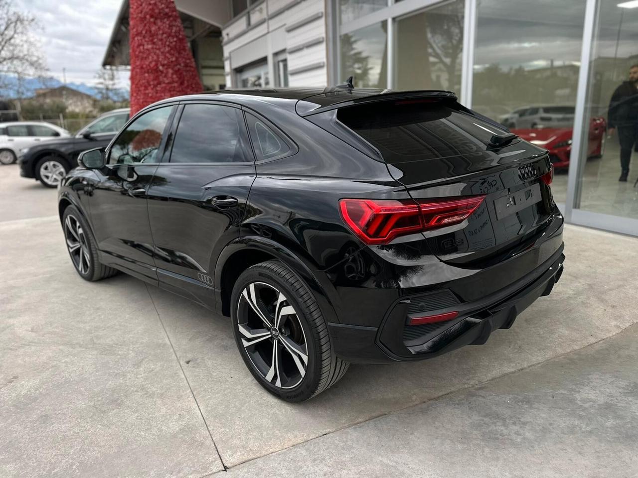 Audi Q3 35 TDI S tronic line edition - Edition One