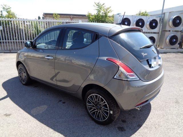 LANCIA Ypsilon 1000 HYBRID GOLD 70CV 5 PORTE CARPLAY PDC ITALIA